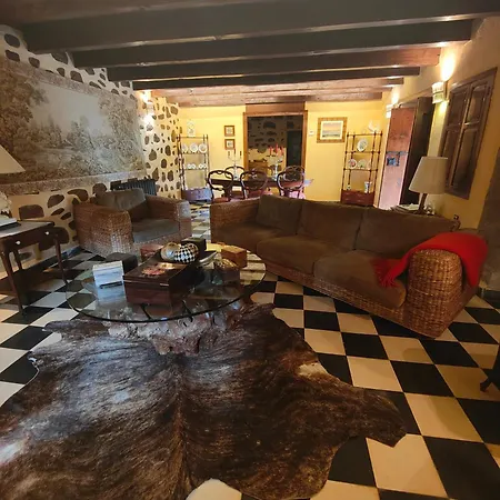 Casa Rural El Borbullon Country house *