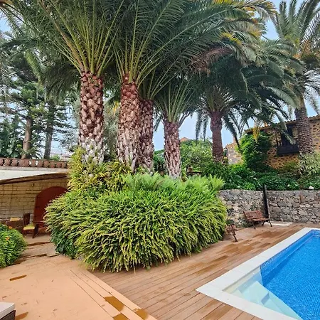Casa Rural El Borbullon Country house *
