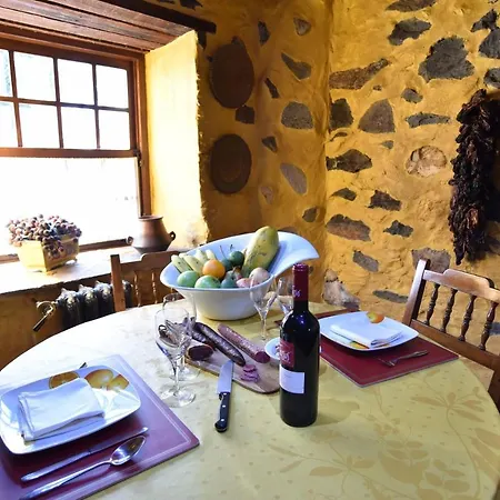 Casa Rural El Borbullon * Teror