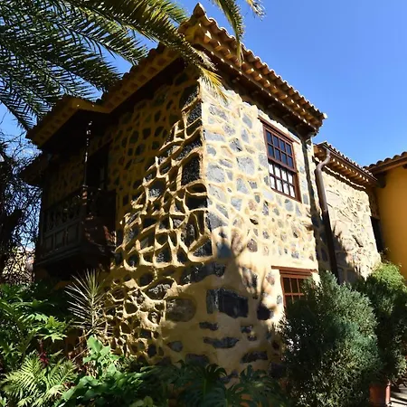Casa Rural El Borbullon * Teror